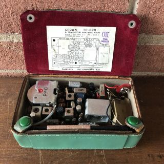 Vintage Crown TR - 620 Transistor Radio w/ Leather Case Teal Green RARE 2