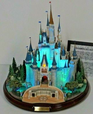 Walt Disney World " Cinderella Castle " By Robert Olszewski - Rare