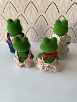 Sylvanian Families - VINTAGE BULLRUSH FROG FAMILY With Outfit - RARE - HTF 3