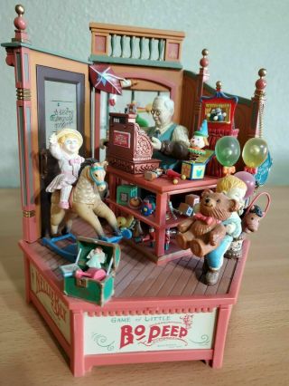 Ultra Rare Enesco Toy Shoppe Of Dreams " My Favorite Things " Action Musical