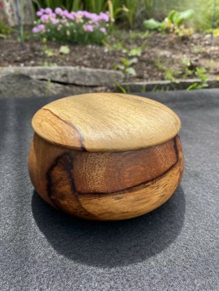 Rare Artist Signed Dan Deluz Handmade Hawaiian Mango Wood Bowl