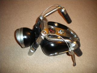 Rare And Collectible - Harley Davidson Gas Tank Am/fm Radio With Head Light