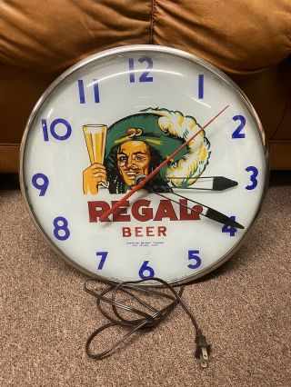 Rare Vintage Regal Beer Round Electric Clock American Brewing