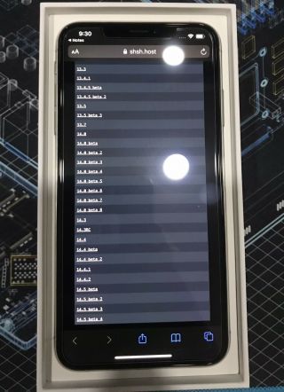 Rare Jailbroken Ios 14.  3 Iphone Xs Max 256gb With Shsh Blobs