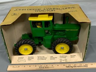 John Deere 7520 1:16 Tractor Rare