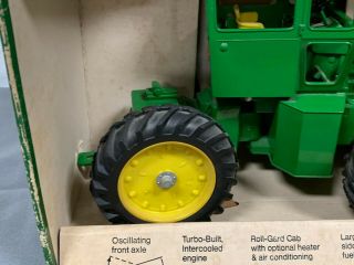John Deere 7520 1:16 Tractor RARE 2