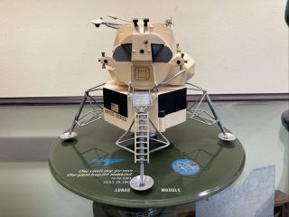Nasa/grumman Lunar Module Model - Neil Armstrong Rare Museum Quality Piece.