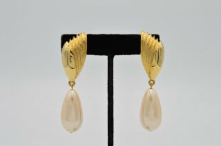 Givenchy Signed 4g Vintage Clip Earrings Gold Drop Dangle Pearl Runway Rare 9i