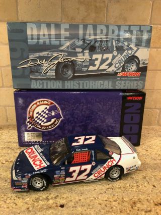 2000 Action 32 - Dale Jarrett 1990 Nestle Crunch 1:24 Die - Cast Car - Rare