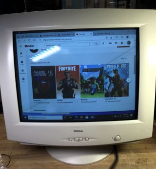 Vintage Dell Retro Gaming Crt Monitor 16 " Screen M780 Rare 2000 Great