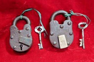 2 Pc.  Brass Lock And Key Old Antique Vintage Rare Iron Collectible Bc - 95