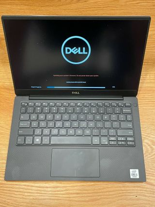 Dell Xps 7390 13.  3 " - - Rarely