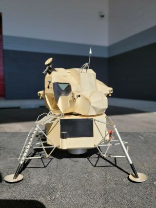 RARE Apollo Lunar Module Contractor ' s Model by Grumman 2