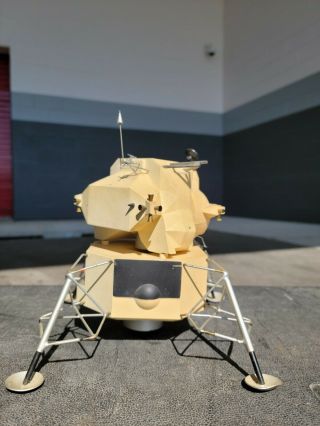 RARE Apollo Lunar Module Contractor ' s Model by Grumman 4