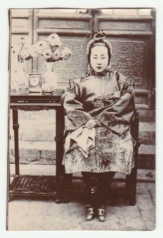 Orig.  Photograph,  Rare,  China,  Qing Dynasty,  Upper Class Girl,  Fine Cloth,  1900