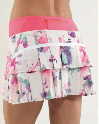 Rare Lululemon Run: Pace Setter Skirt Size 6 Blurred Blossoms White / Flash