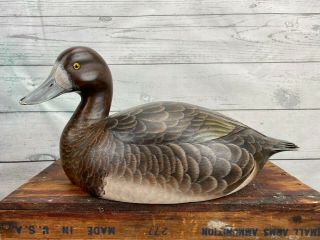 Rare Ken Harris Decorative Hen Bluebill Duck Decoy,  Exceptional Ny Carver