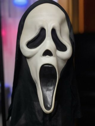 Scream Mask Fun World Gen 2 Poly Hood Ghost Face Rare Not Myers