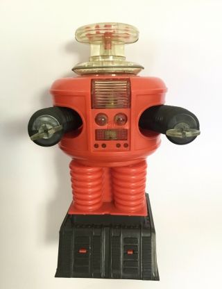A Rare Remco 1966 Lost In Space Robot In With Box.