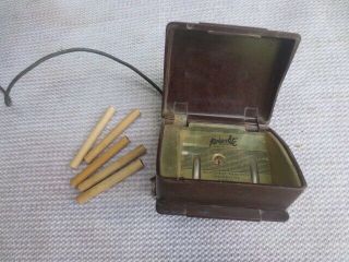Very Rare Vintage Pres - A - Lite Bakelite Dispenses A Lit Cigarette As U Drive