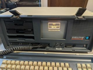 Vintage Osborne Executive Occ 2 Portable Computer,  Running.  1983 Rare