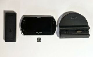Sony Psp Go 16gb Black With Oem Docking Station And 16gb M2 Memory Card (rare)