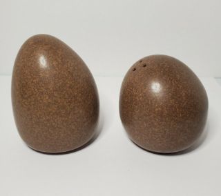 Rare Denby Cinnamon Salt & Pepper Pots Energy Egg Pebble Shaped Mocha 3