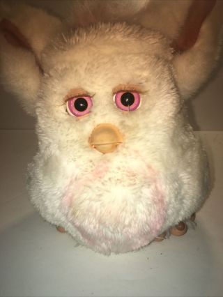 2005 Furby White With Pink Eyes Ultra Rare