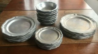 Rare Vintage Wilton Armetale Rwp Pewter Queen Anne 32 Piece Dinner Set For 8