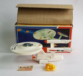 Very Rare Star Trek Dinky Toys No.  358,  Uss Enterprise,  -.