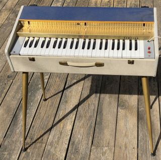 Rare Vintage Mid Century Farfisa Portable Microrgan Air Organ Keyboard Italy