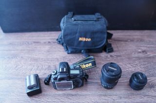 Nikon D D90 12.  3mp Dslr Camera With Extra Lenses - Rarely