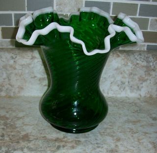 Vintage Rare Fenton Art Glass Emerald Green Snow Crest Large Vase 7 " Tall/wid