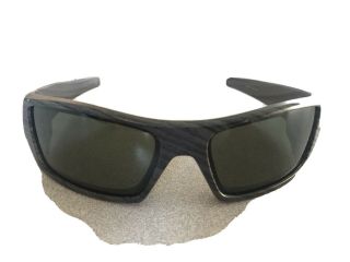 Rare Oakley Gascan Sunglasses.  Dark Green Woodgrain With Polarized Lenses