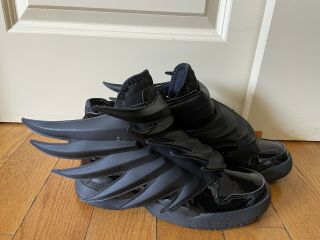 Jeremy Scott Adidas Black Wings 3.  0 Dark Knight Batman Sneakers D66468 Us 5 Rare