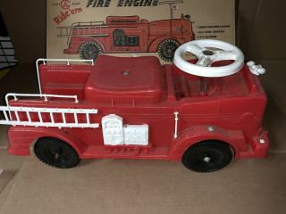Rare Vintage Andy Gard Kids Ride’Em Fire Engine Truck 2