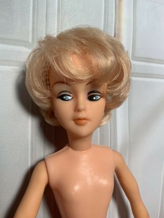 Vintage Tina Cassini Doll Oleg Cassini Blonde Hair in Glitter Gal Rare 5