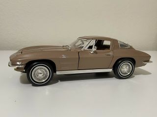 Rare 1963 Chevy Corvette Split Window Ertl Peach State 1:18 Tan Limited Edition