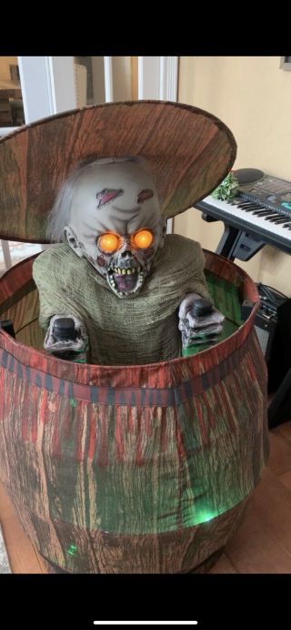 Rare Spirit Halloween Animatronic Zombie Barrel