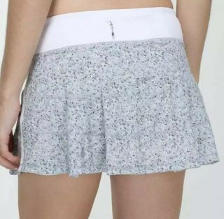 Ω Rare Size 6 Lululemon Pace Rival Skirt Tennis Petite Fleur White Gray Floral