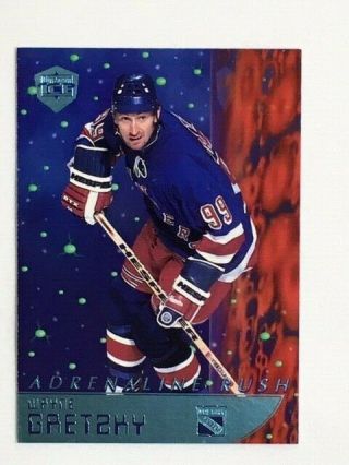 Wayne Gretzky 1998 - 99 Pacific Dynagon Ice Adrenaline Rush 8 Ice Blue /10 Rare