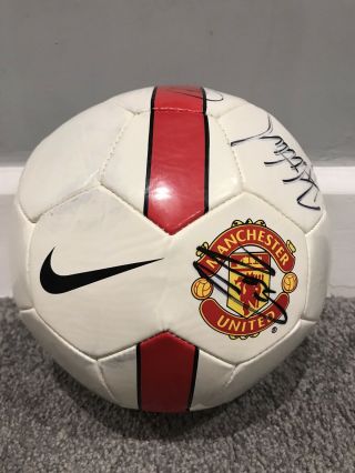 Rare - Manchester United Signed Autographed Football Nike Vintage