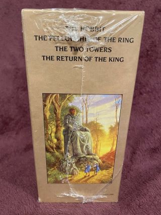 VTG J.  R.  R.  Tolkien Lord of the Rings Trilogy PB Box Set Hobbit 1984 Rare 4