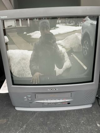 Sony Trinitron Kv - 20vm40 Colour Tv/vcr Combo W/remote Tv Rare