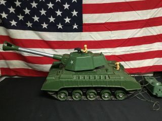 Rare 1960s Deluxe Reading Tiger Joe Army Tank With Remote.