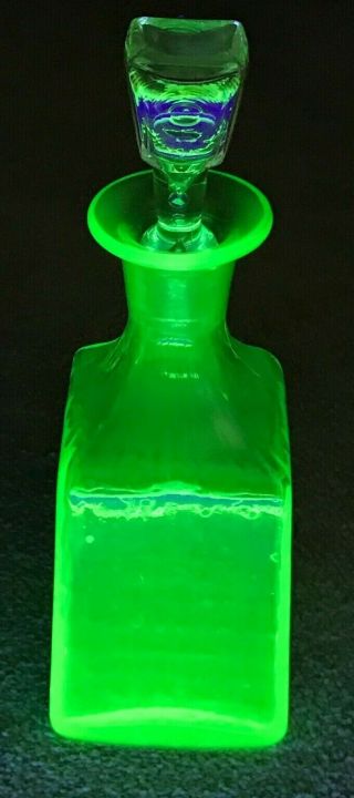 Rare Vintage Vaseline/uranium Glass Decanter With Stopper Glows Brilliant In Uv