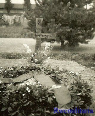 Rare Well Marked Grave For Kia German Elite Waffen Schütze Soldier; 1943