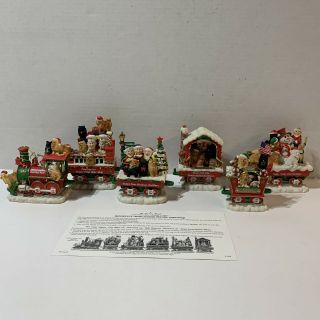 Rare Danbury Pomeranian Christmas Train Holiday Rail W/ Box