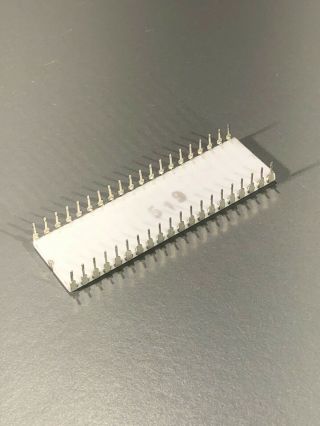 Rare Siemens SAB8080A - C - Intel 8080 Microprocessor Clone - White Ceramic, 2