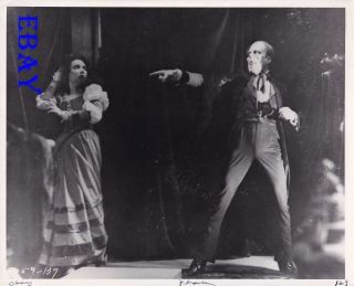 Lon Chaney Points At Woman Phantom Of The Opera Rare Photo